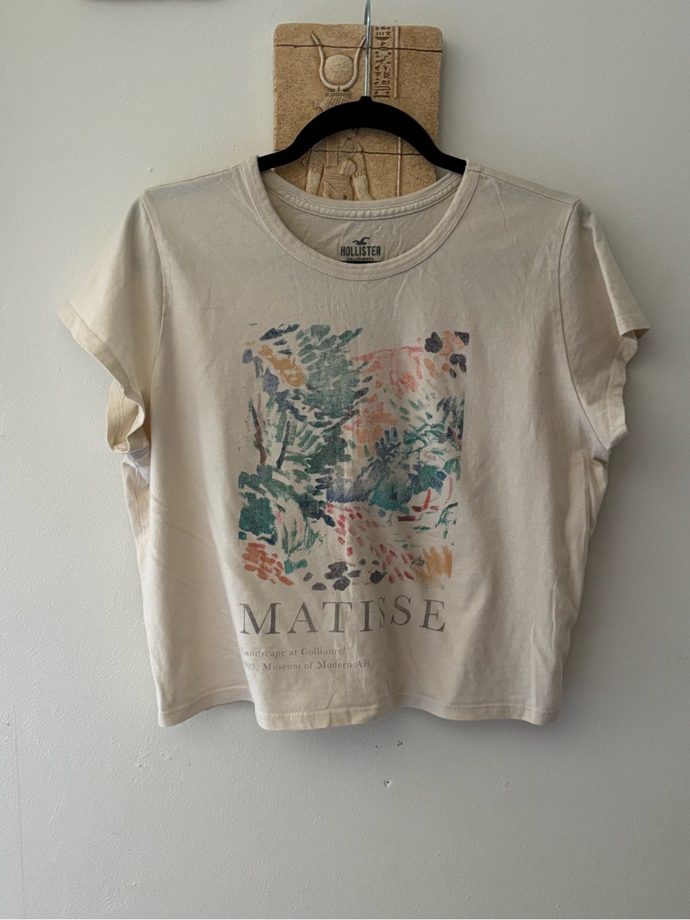 Hollister Cream Matisse 100% Cropped Cotton Graphic Tee XL